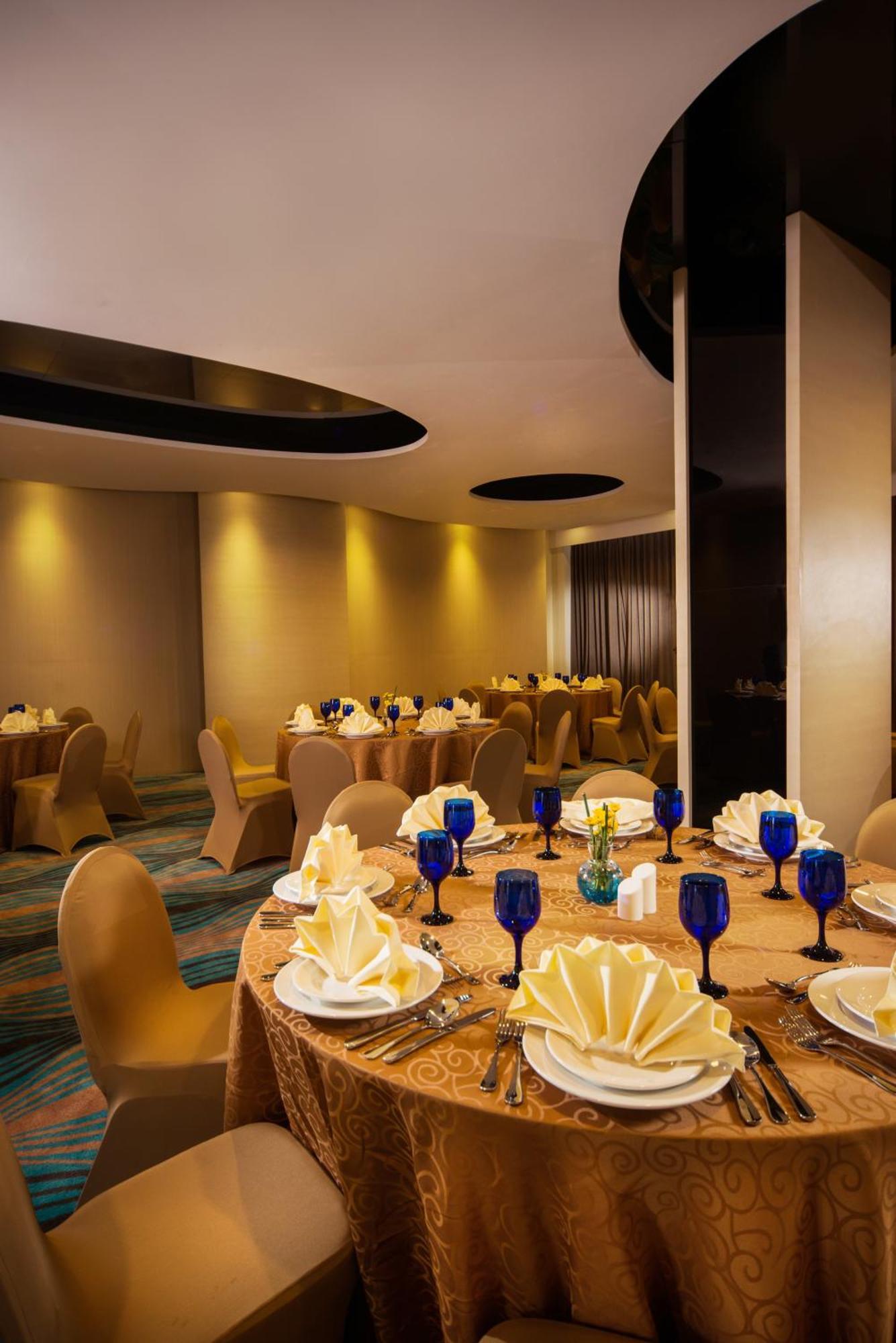 Blue Sky Hotel Petamburan Jakarta Exterior photo